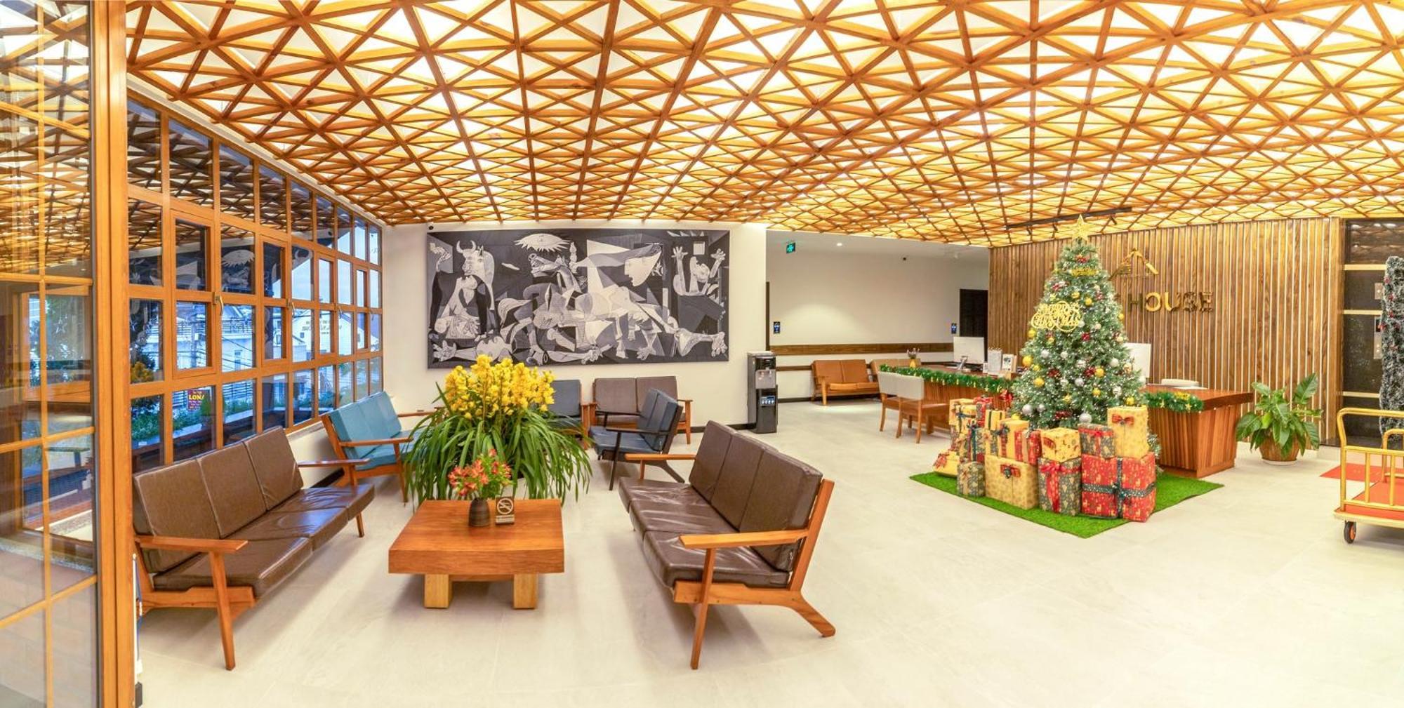 Brick House Dalat Hotel ภายนอก รูปภาพ