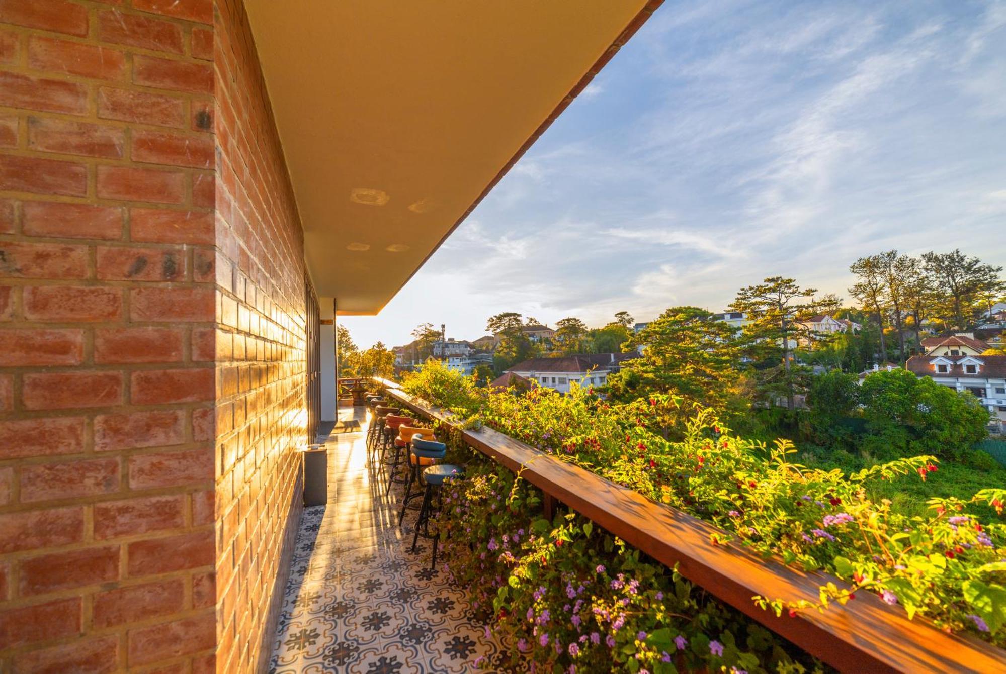 Brick House Dalat Hotel ภายนอก รูปภาพ