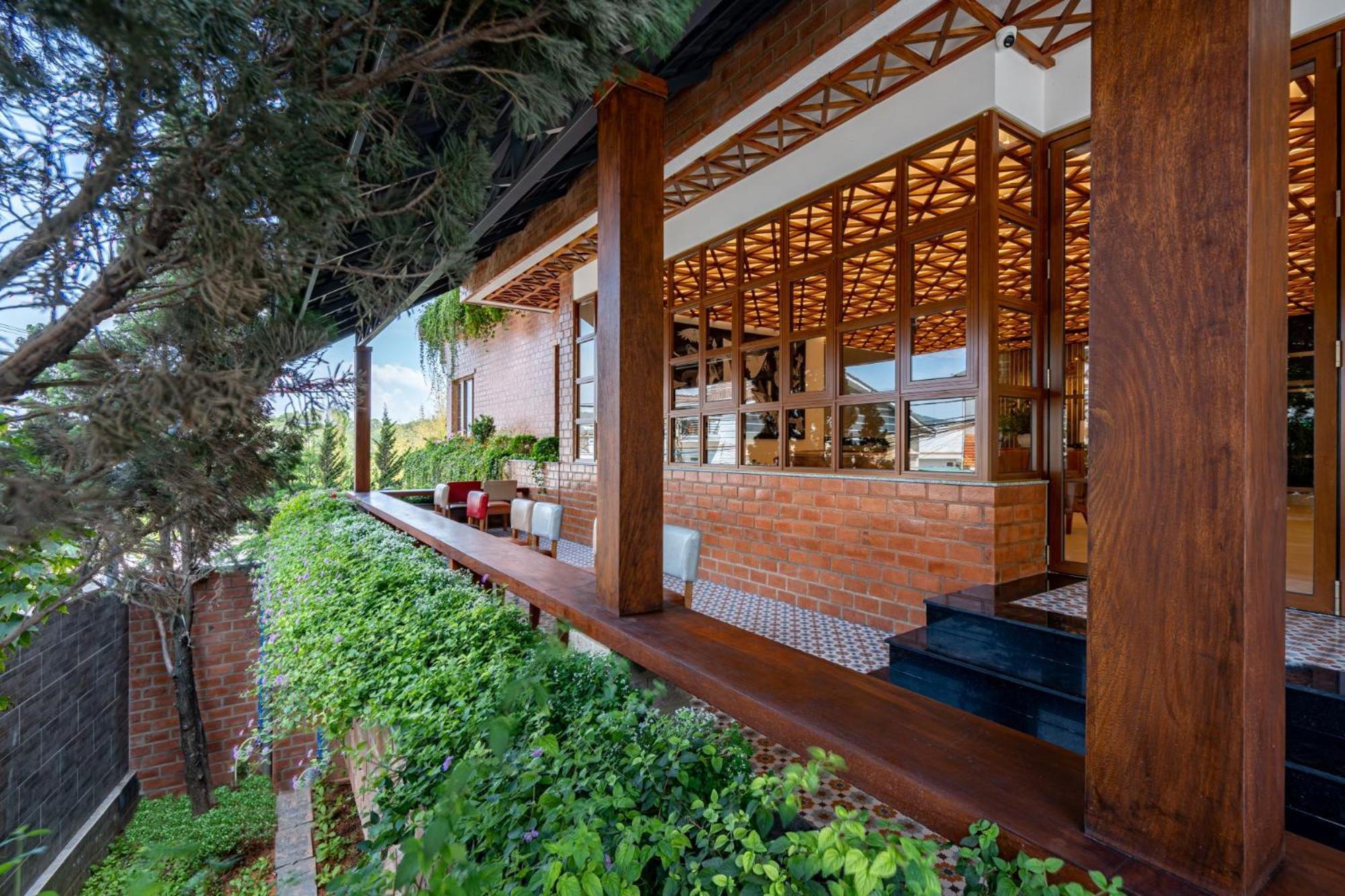 Brick House Dalat Hotel ภายนอก รูปภาพ